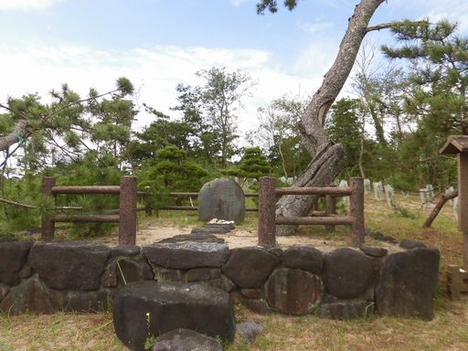 村松晴嵐の碑