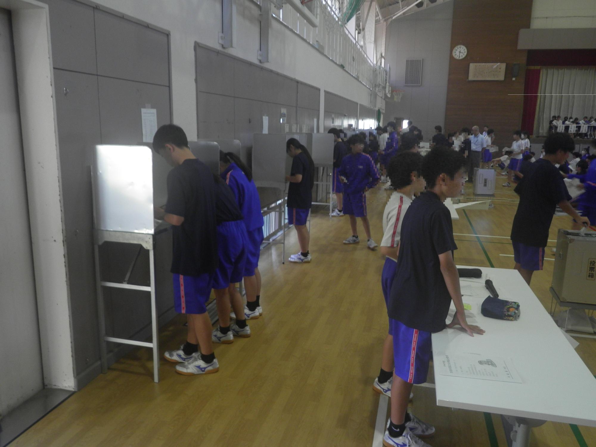 東海南中学校生徒会選挙2025 受付から記載台