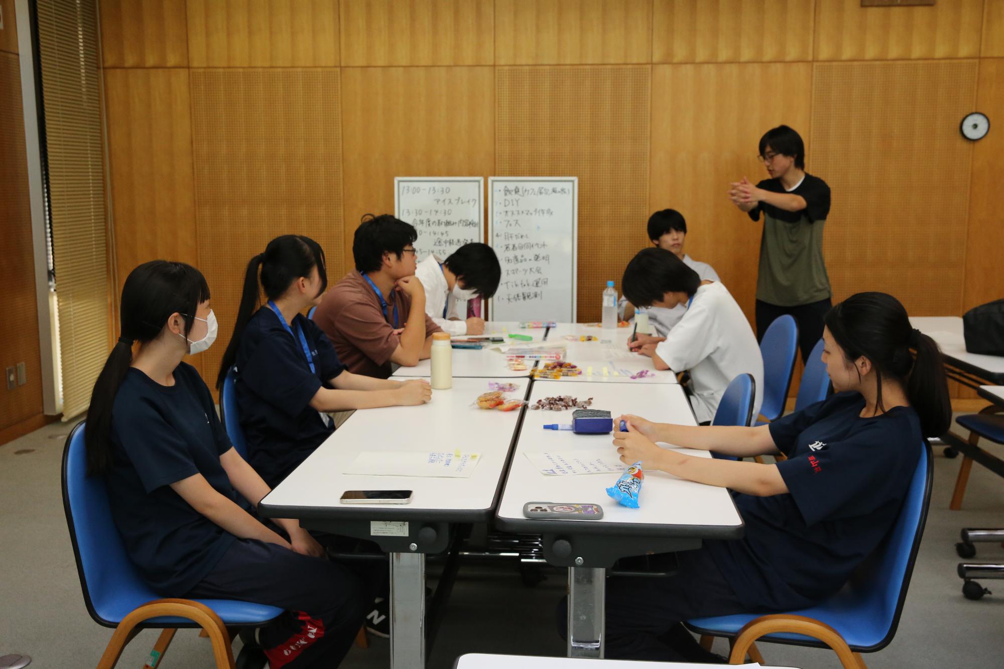 話し合いの様子