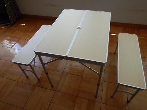 arumipikunikkuteble